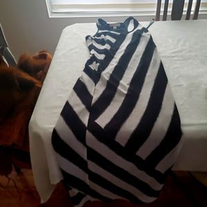 Michael kors stunning Black and white dress brand new.